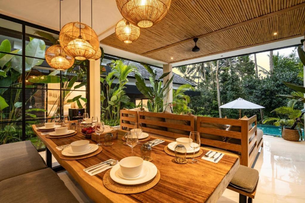 Luxury Escape 6 Bedroom Tropical Private Villa Cyn Ubud  Bagian luar foto